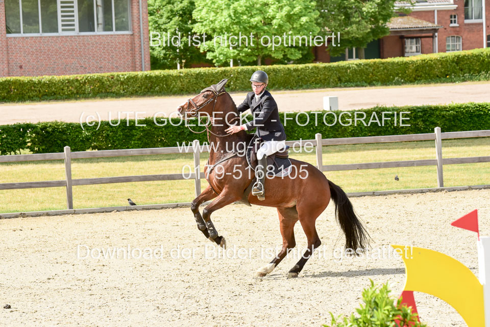 230520-Springen-Kl-L-bis-550-RLP_371.jpg