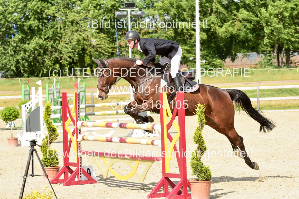 230520-Springen-Kl-L-bis-550-RLP_372.jpg