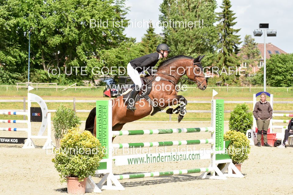 230520-Springen-Kl-L-bis-550-RLP_373.jpg