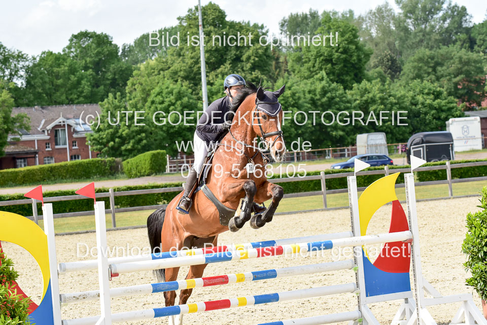 230520-Springen-Kl-L-bis-550-RLP_391.jpg