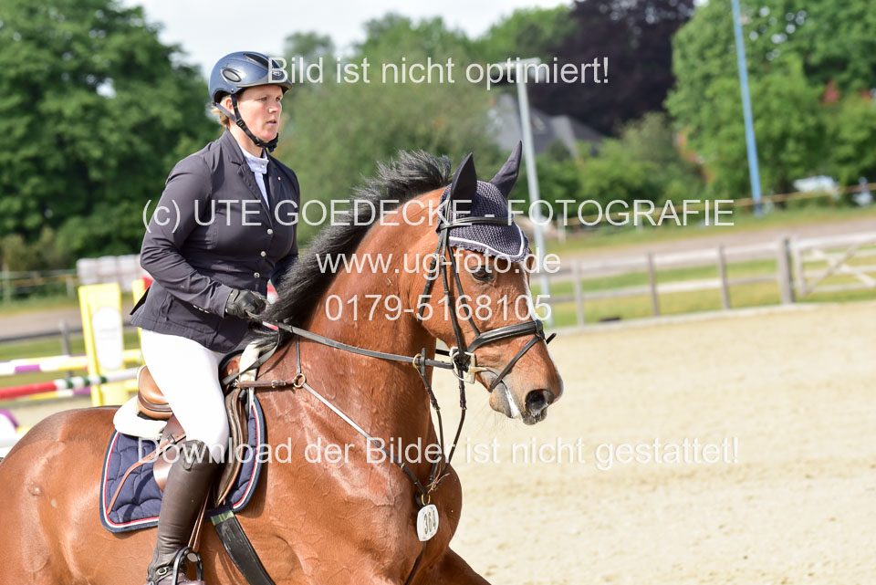 230520-Springen-Kl-L-bis-550-RLP_392.jpg