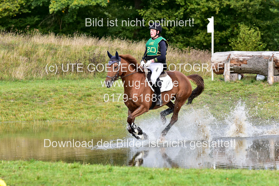111020---Gelände-A-146.jpg
