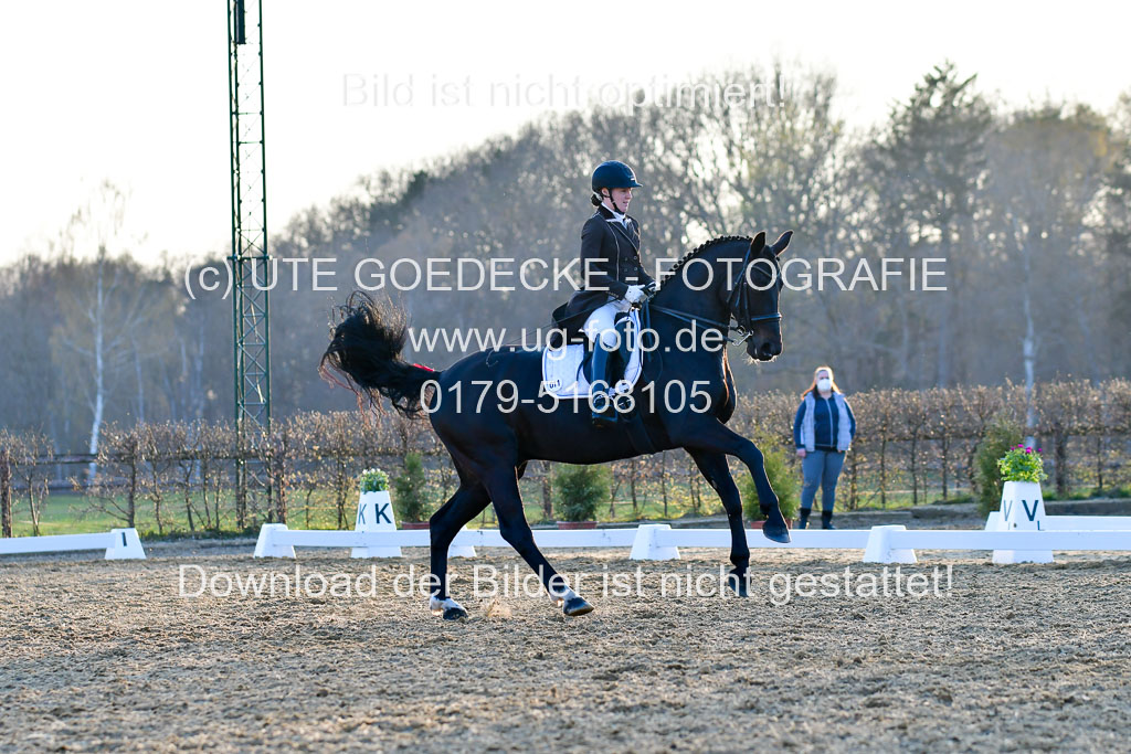 Reitsportzentrum Bremervörde | 170421 Dressur S+_327 