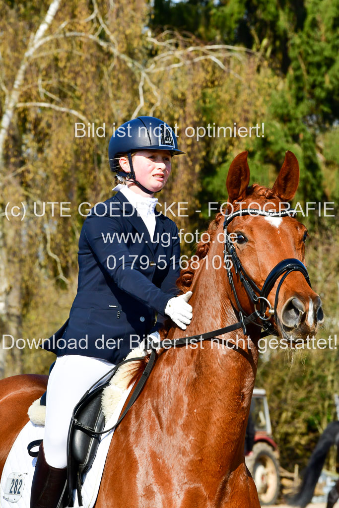 Reitsportzentrum Bremervörde | 160421 Dressurpf A_079