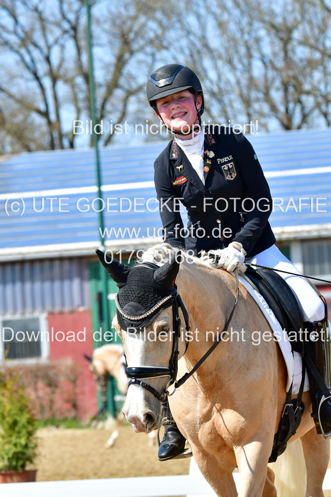 Reitsportzentrum Bremervörde | 160421Dressurpony A_014 