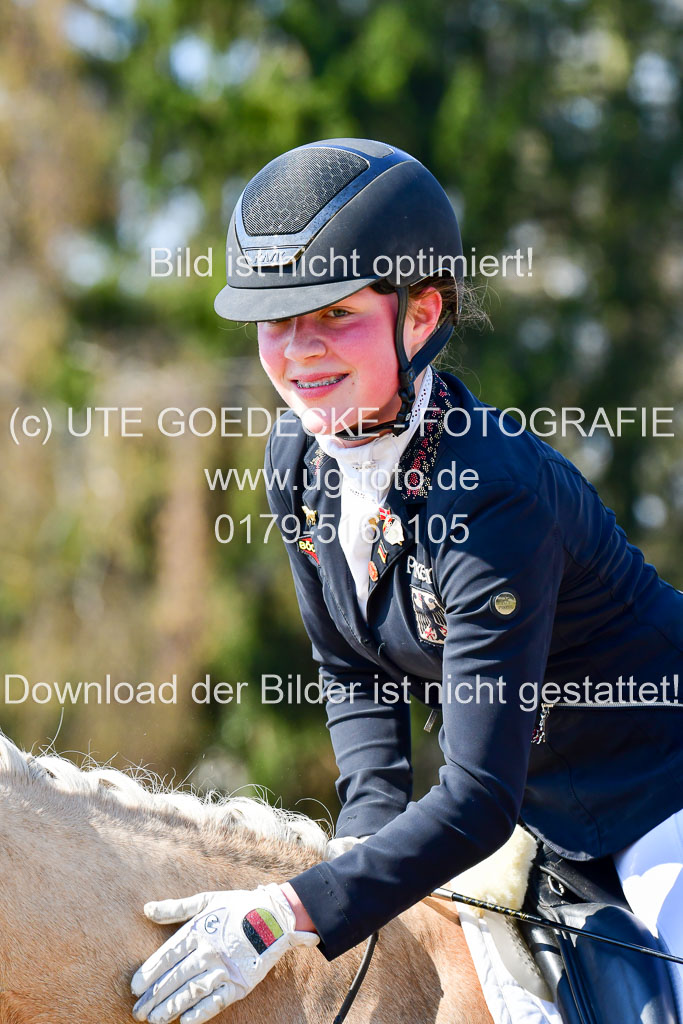 Reitsportzentrum Bremervörde | 160421Dressurpony A_016 