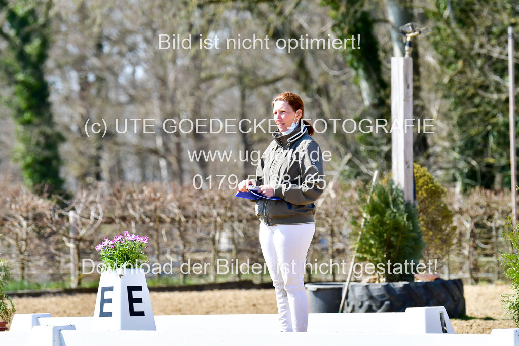 Reitsportzentrum Bremervörde | 160421Dressurpony A_061