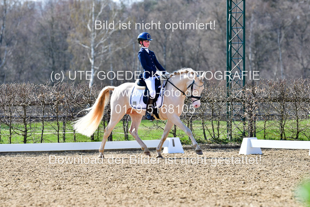 Reitsportzentrum Bremervörde | 160421Dressurpony A_129