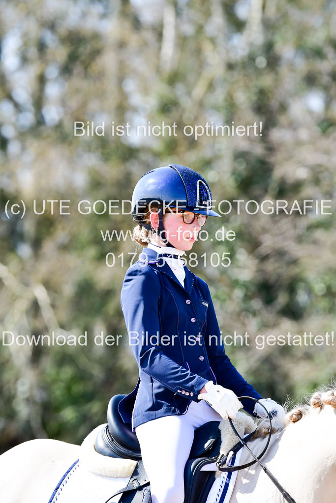 Reitsportzentrum Bremervörde | 160421Dressurpony A_143