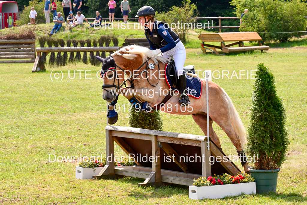Goldene Schärpe 2021  in Münster Handorf | 03072021 -  Gelände 2   _0484 