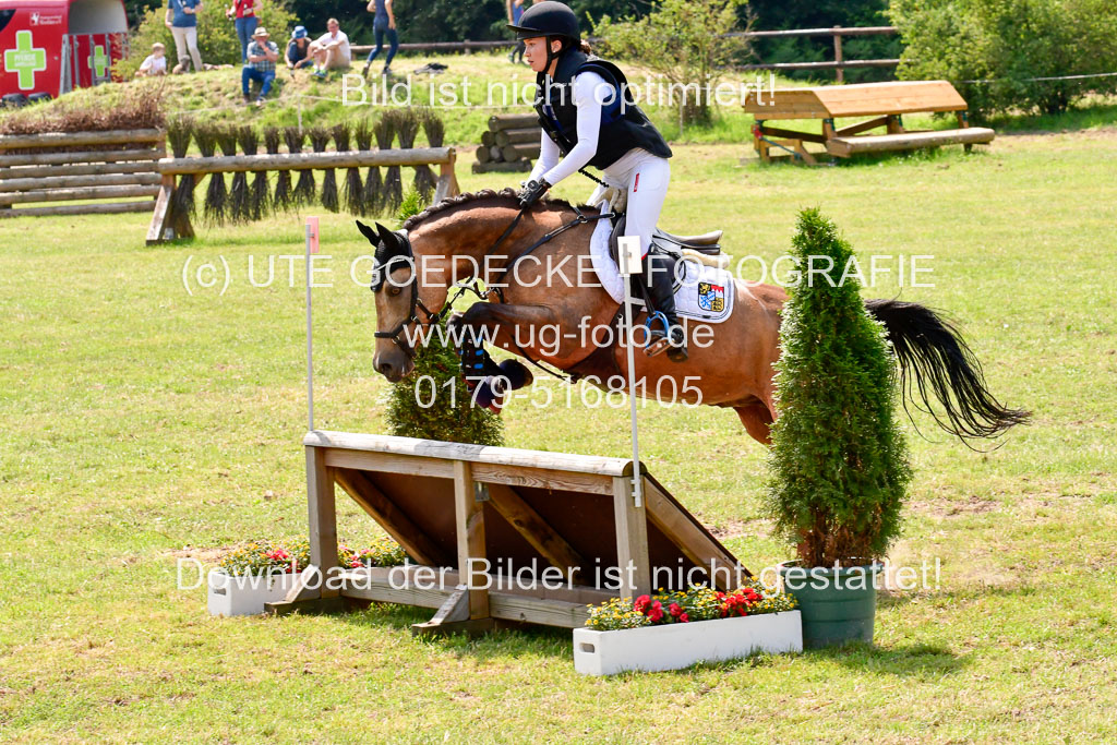Goldene Schärpe 2021  in Münster Handorf | 03072021 -  Gelände 2   _0526 
