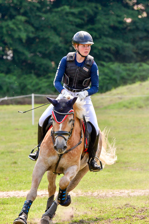Goldene Schärpe 2021  in Münster Handorf | 03072021 -  Gelände 2   _0490 