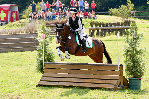 Goldene Schärpe 2021  in Münster Handorf | 03072021 -  Gelände 2   _0786 