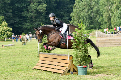 Goldene Schärpe 2021  in Münster Handorf | 03072021 -  Gelände 1  _0094 