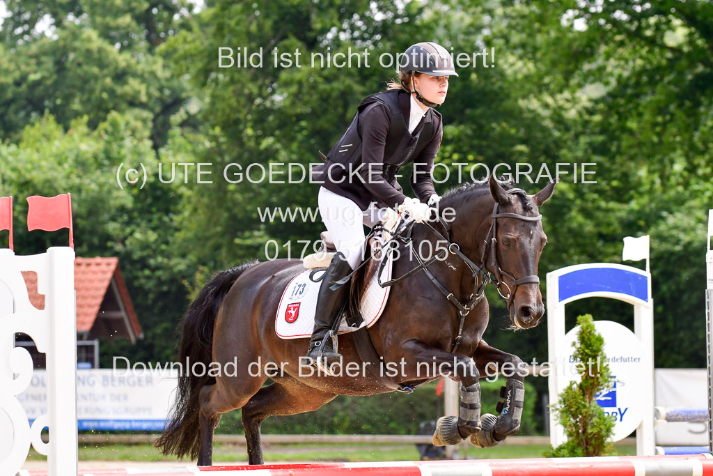 Goldene Schärpe 2021 in Münster Handorf | 04072021 - Springen 1 Abt_413