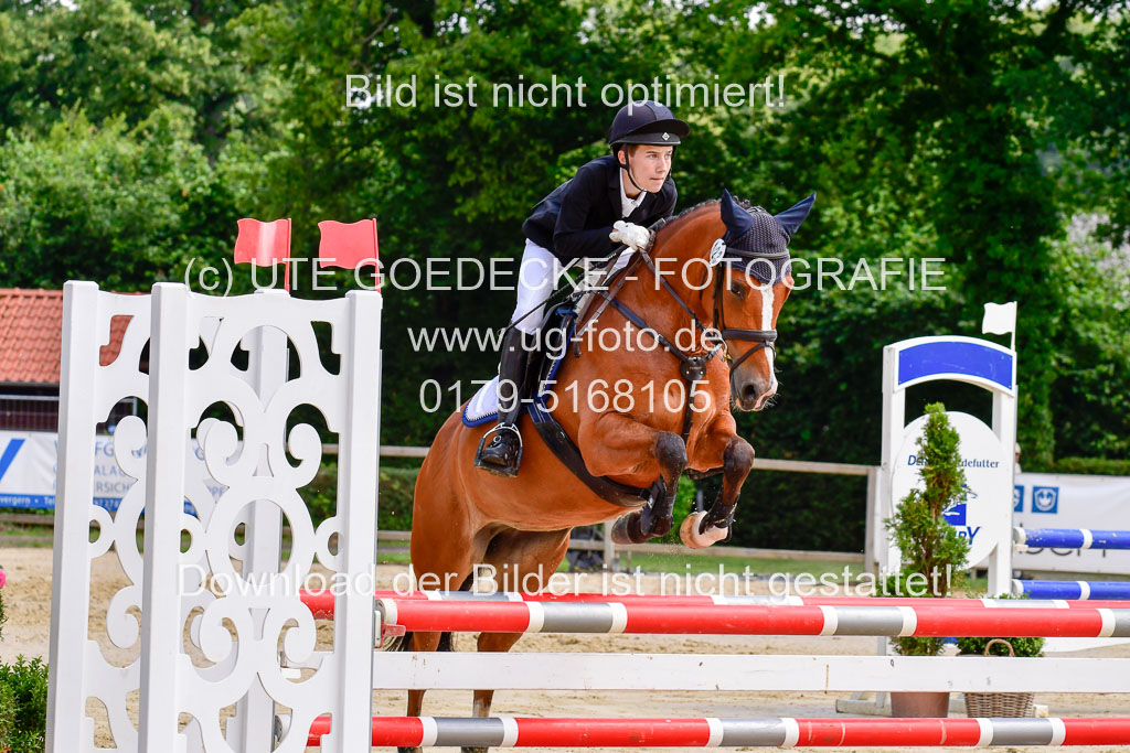 Goldene Schärpe 2021  in Münster Handorf | 04072021 - Springen 1 Abt_548 