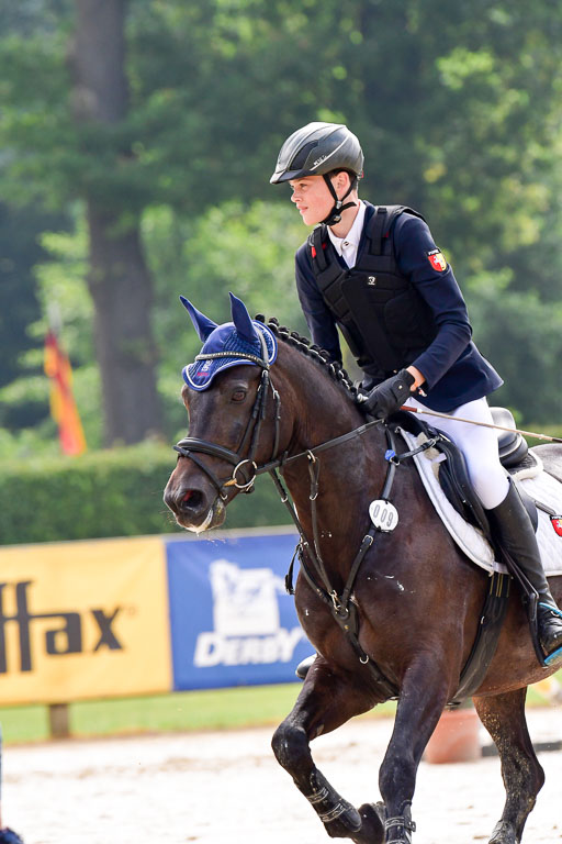 Goldene Schärpe 2021  in Münster Handorf | 04072021 - Springen 1 Abt_094 