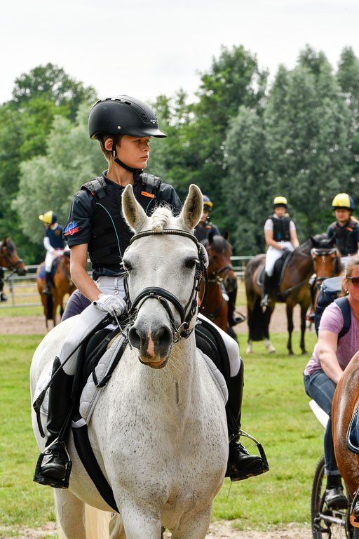 Goldene Schärpe 2021  in Münster Handorf | 02072021 - Wasserdurchritt_02 