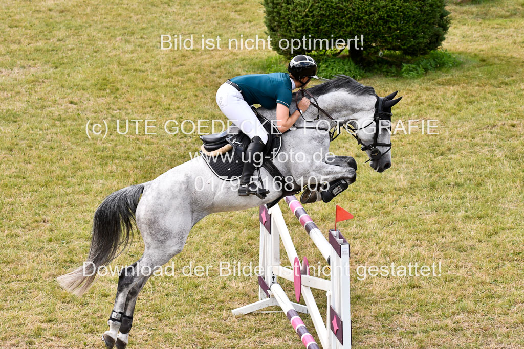 Reitturnier Harburger RV  18.7.2021 | 18072021 Springen S _065 