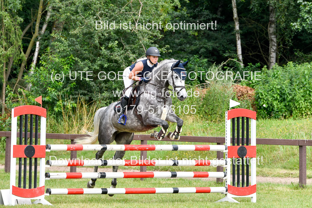 Reitturnier Harburger RV  16.7.2021 | 16072021 Springpferde L 5J_001-2 