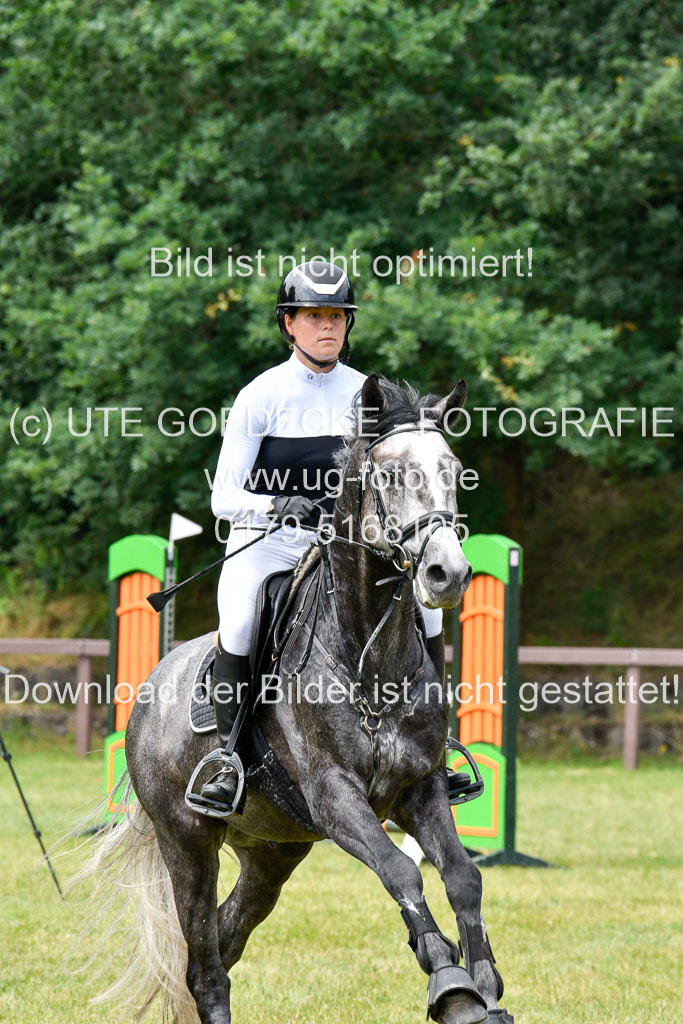 Reitturnier Harburger RV  16.7.2021 | 16072021 Springpferde L 5J_089-2 