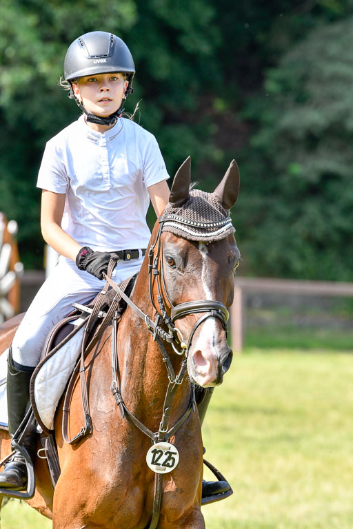 Reitturnier Harburger RV  16.7.2021 | 16072021 Stilspringpfg E_424-2 