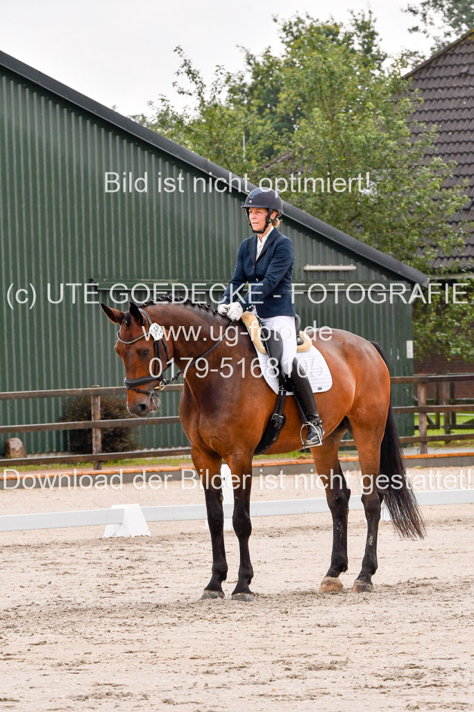 Klein Offenseth Dresur  1.8.2021 | 01082021 Dressur A2_05 