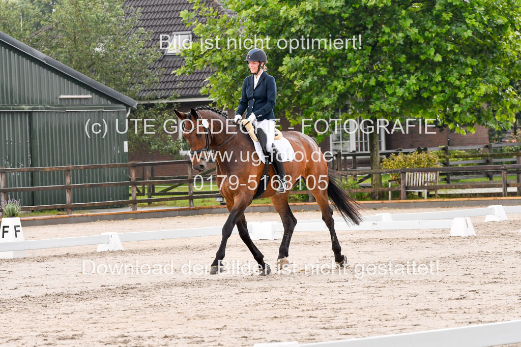Klein Offenseth Dresur 1.8.2021 | 01082021 Dressur A2_19