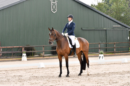 Klein Offenseth Dresur  1.8.2021 | 01082021 Dressur A2_39 