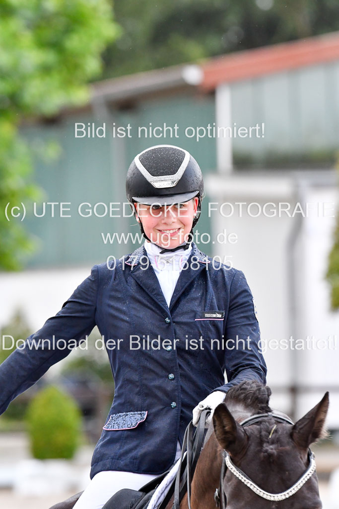 Klein Offenseth   Dressur  1.8.2021 | 01082021 Dressur M+ _017 