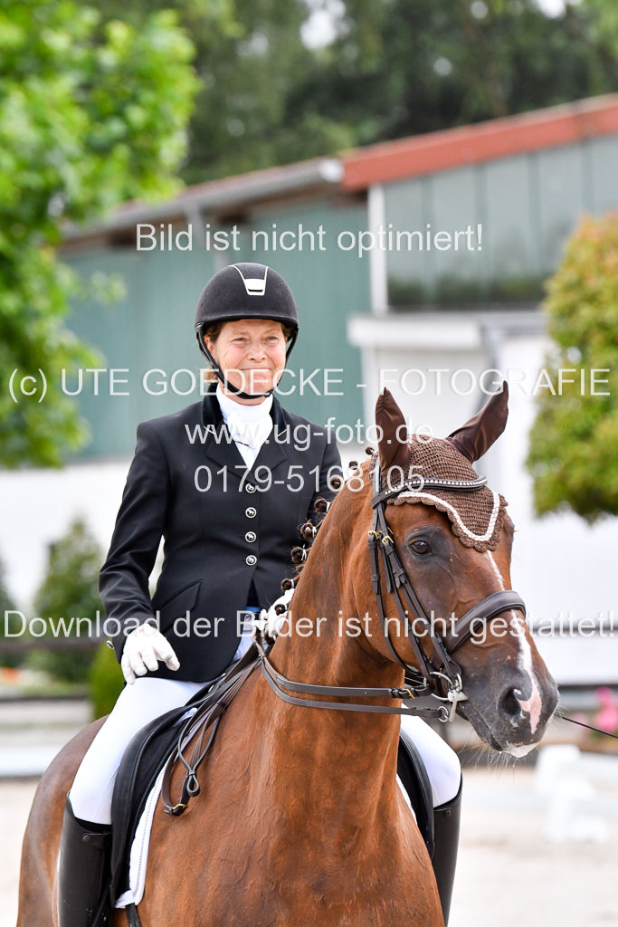 Klein Offenseth   Dressur  1.8.2021 | 01082021 Dressur M+ _039 