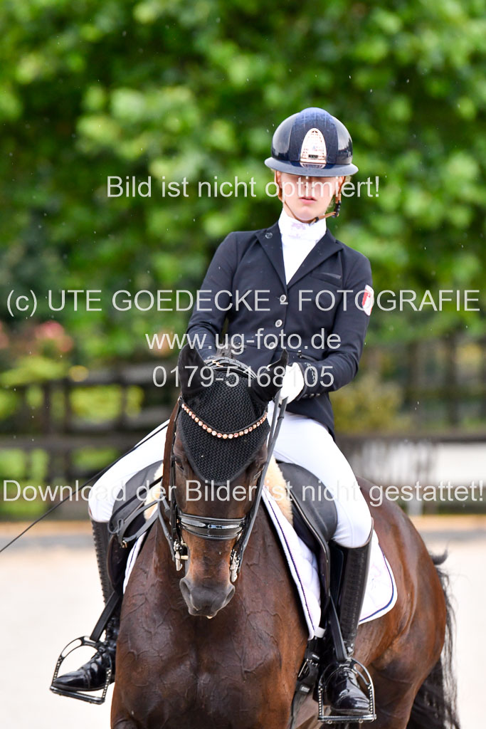 Klein Offenseth  Dressur  1.8.21 | 01082021 Dressur M+ +_002 