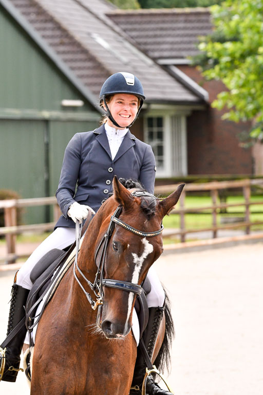 Klein Offenseth  Dressur  1.8.21 | 01082021 Dressur M+ +_094 