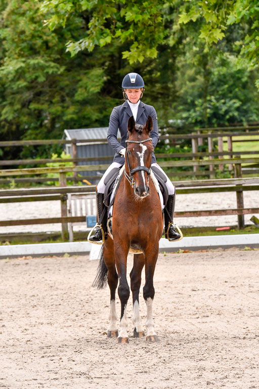 Klein Offenseth  Dressur  1.8.21 | 01082021 Dressur M+ +_097 