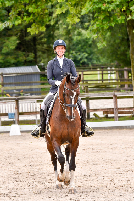 Klein Offenseth  Dressur  1.8.21 | 01082021 Dressur M+ +_099 