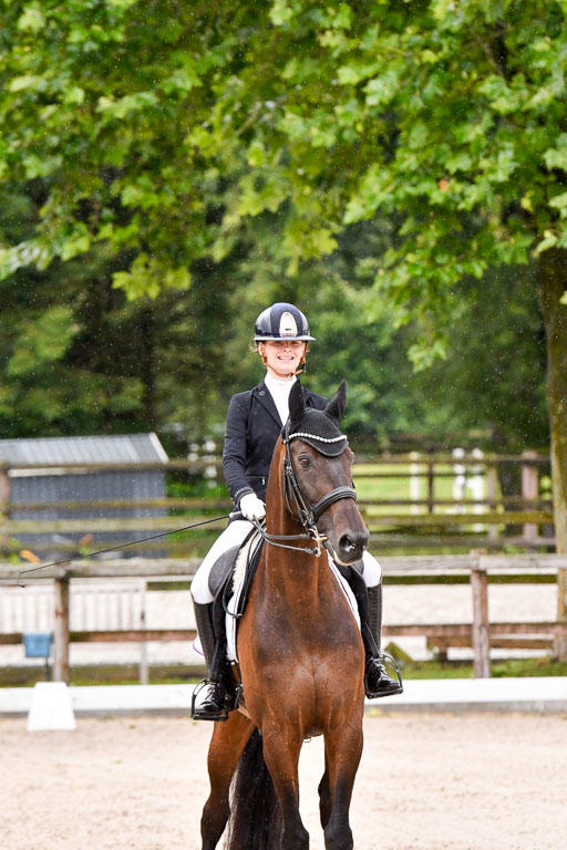 Klein Offenseth  Dressur  1.8.21 | 01082021 Dressur M+ +_126 