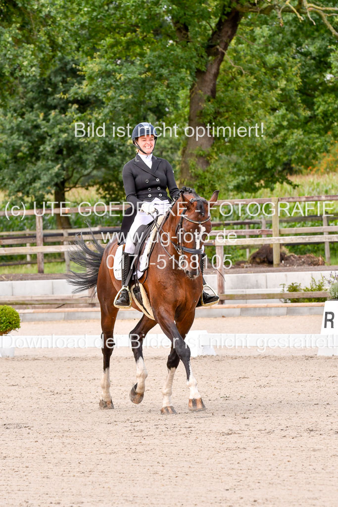 Klein Offenseth Dressur  1.8.2021 | 01082021 Dressur  KL S +_056 