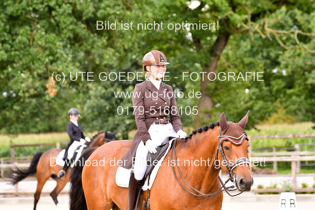 Klein Offenseth Dressur  1.8.2021 | 01082021 Dressur  KL S +_227 