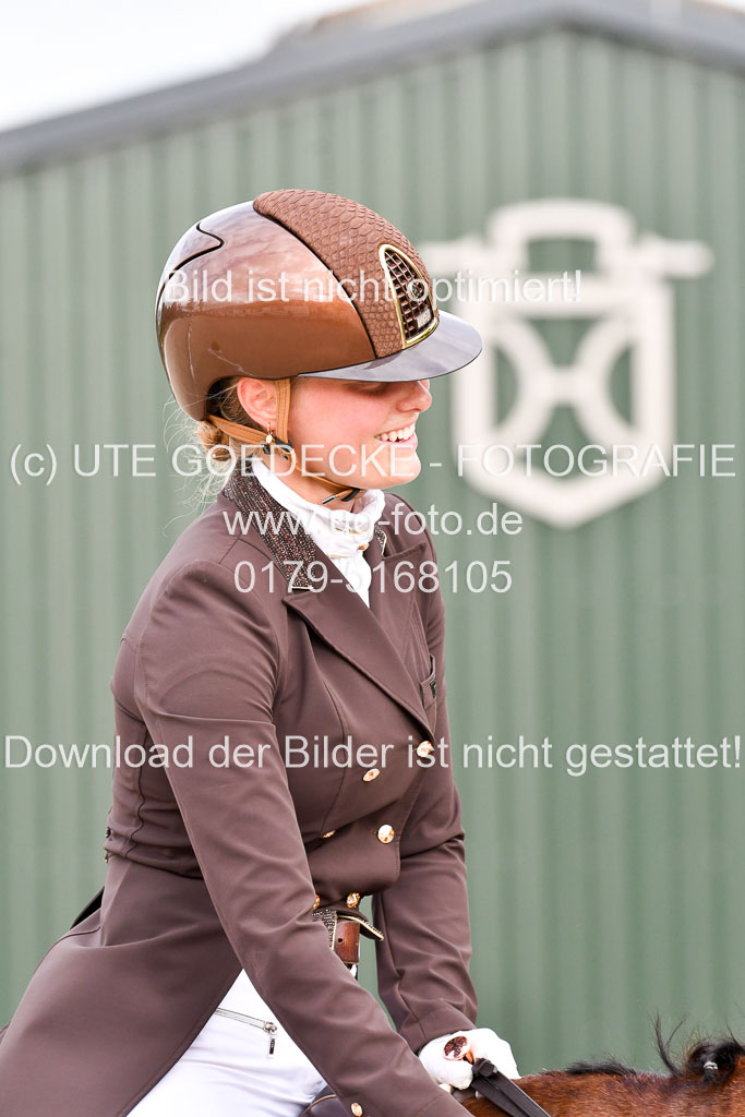 Klein Offenseth Dressur  1.8.2021 | 01082021 Dressur  KL S +_231 