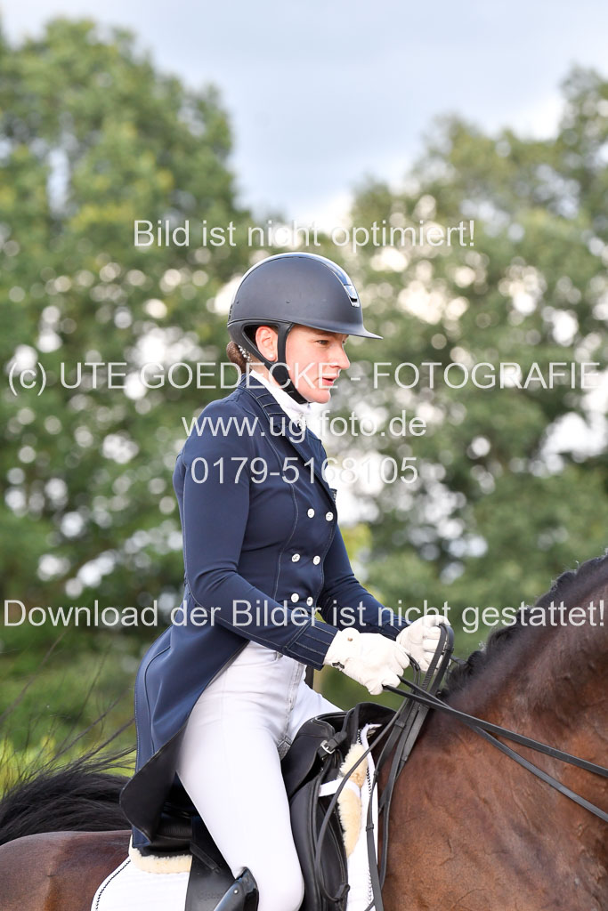 Klein Offenseth Dressur  1.8.2021 | 01082021 Dressur  KL S +_382 