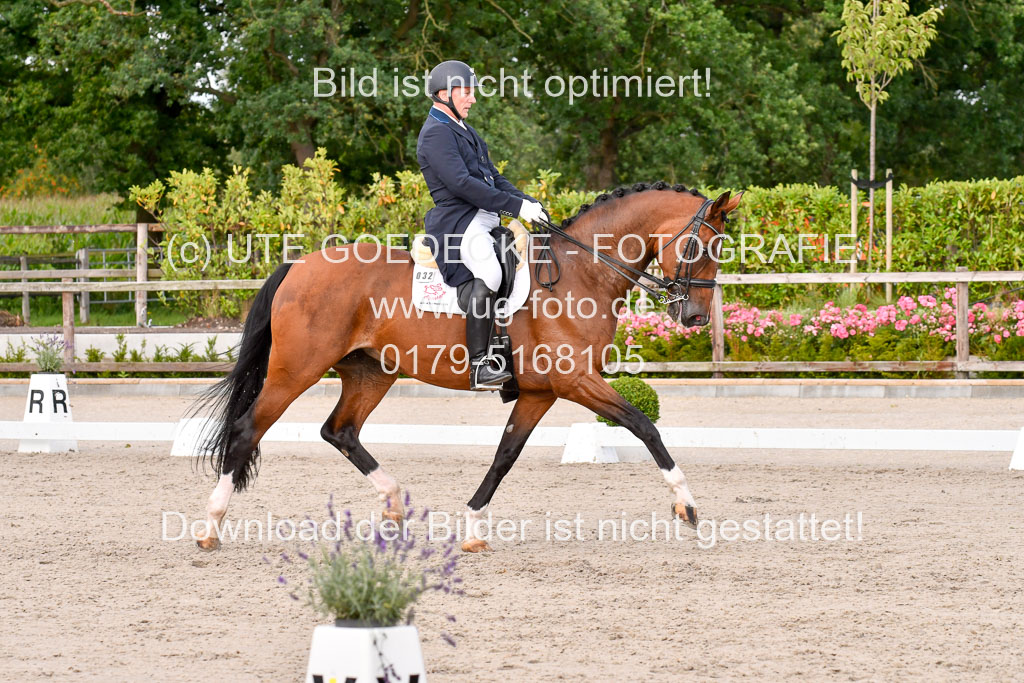 Klein Offenseth Dressur  1.8.2021 | 01082021 Dressur  KL S +_403 