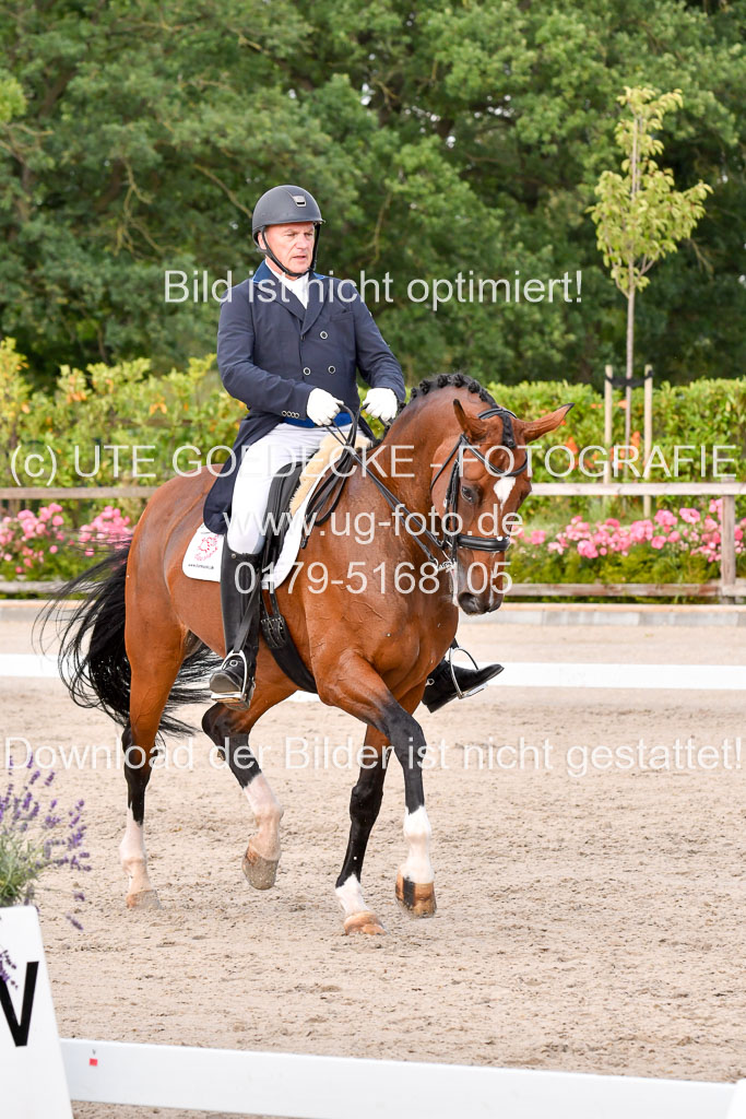 Klein Offenseth Dressur  1.8.2021 | 01082021 Dressur  KL S +_409 