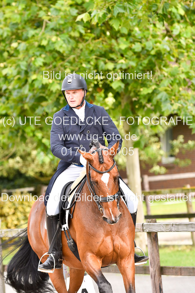 Klein Offenseth Dressur  1.8.2021 | 01082021 Dressur  KL S +_421 