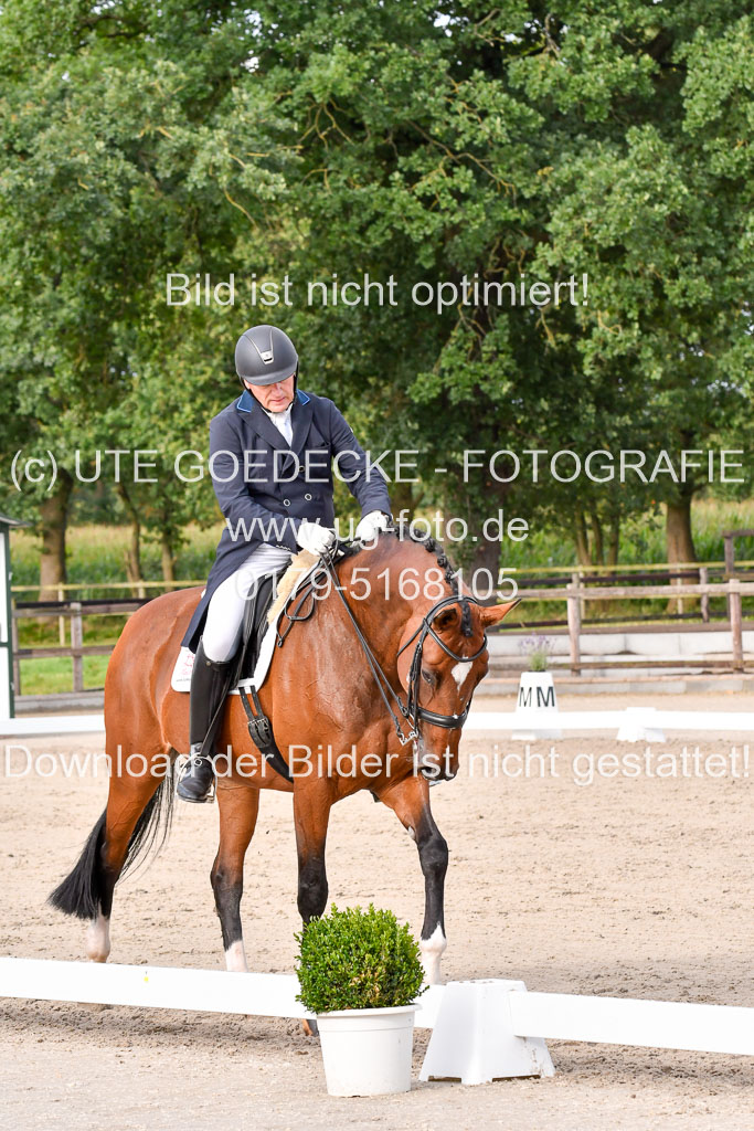 Klein Offenseth Dressur  1.8.2021 | 01082021 Dressur  KL S +_428 