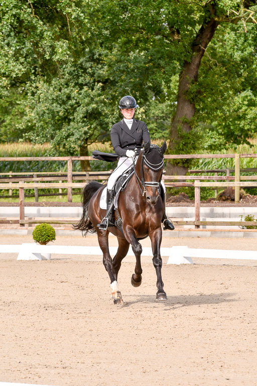 Klein Offenseth Dressur  1.8.2021 | 01082021 Dressur  KL S +_100 