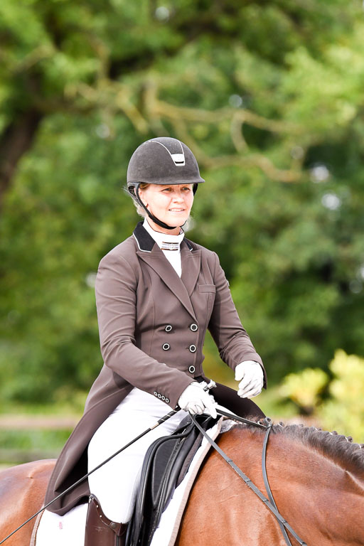 Klein Offenseth Dressur  1.8.2021 | 01082021 Dressur  KL S +_142 