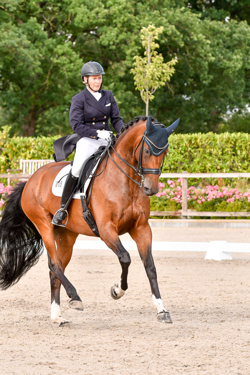 Klein Offenseth Dressur  1.8.2021 | 01082021 Dressur  KL S +_338 