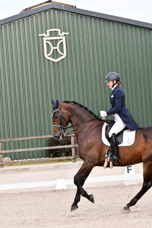 Klein Offenseth Dressur  1.8.2021 | 01082021 Dressur  KL S +_363 