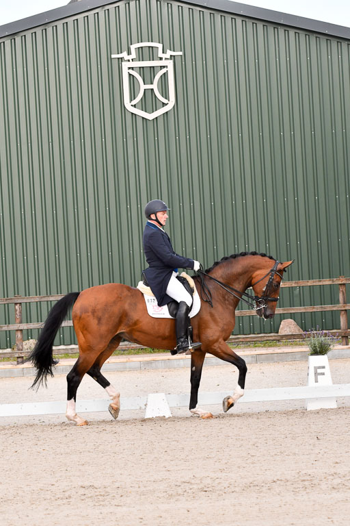 Klein Offenseth Dressur  1.8.2021 | 01082021 Dressur  KL S +_405 