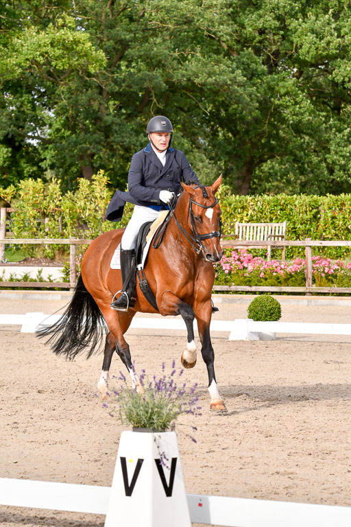 Klein Offenseth Dressur  1.8.2021 | 01082021 Dressur  KL S +_416 